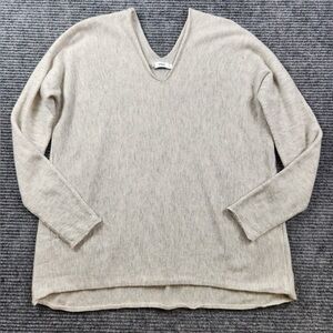 Vince Cream V-Neck Lightweight Knit Sweater